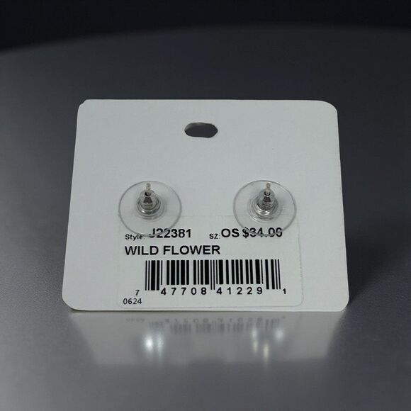 NWT Brighton Wild Flower Post Earrings – Silver Tone Crystal Center - Picture 3 of 3